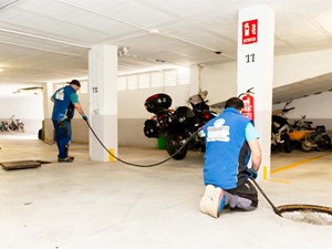 ¿Cada cuánto tiempo es recomendable revisar la instalación de fontanería?